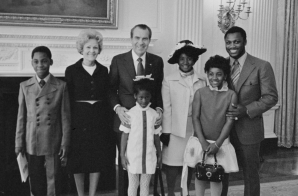 Richard and Pat Nixon with Joe Frazier and Family